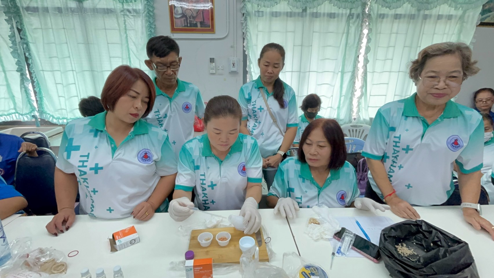 เฝ้าระวังการปนเปื้อนของสารเคมีในอาหาร ของร้านค้าและอาหาร